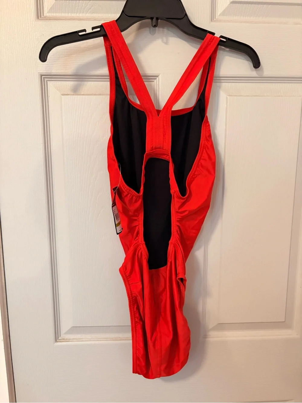 Speedo team red